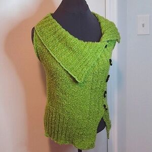 Chic Green Button-Up Women's Cardigan